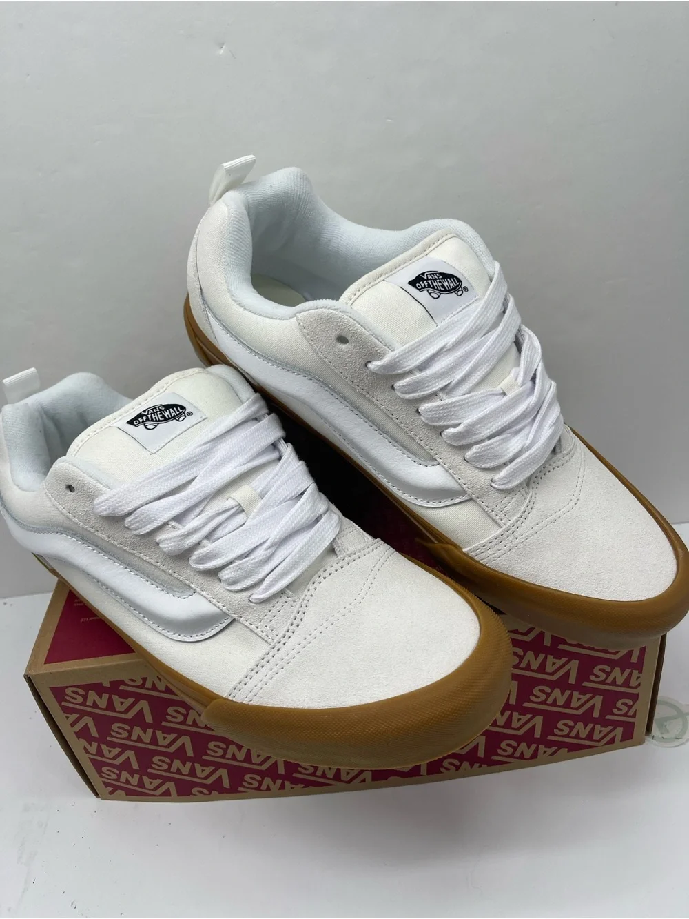 Vans Men’s Sz 11.5 Knu Skool GUM BLANC DE BLANC VN000D22JVY Skate Sneakers